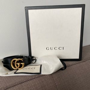 Gucci Belt size 85 with dust-bag and box.